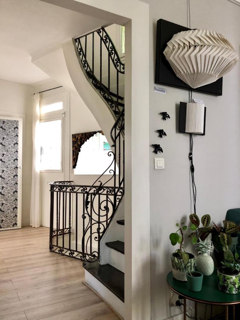The Iris - Cosy Spacious House & Terrace Guest house *