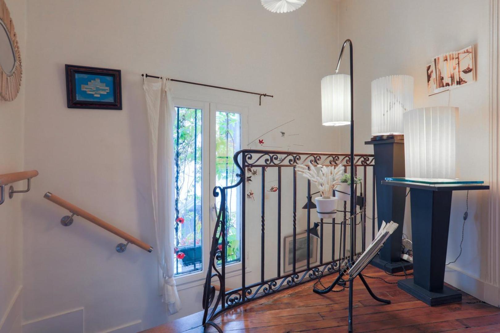 Guest house The Iris - Cosy Spacious House & Terrace Paris
